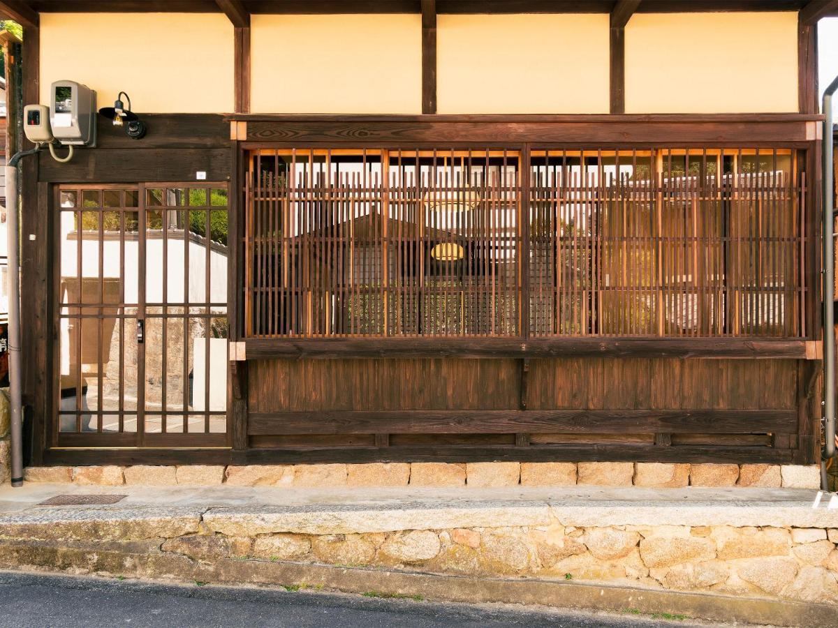 Miyajima Guest House Mikuniya Хатсукаичи Екстериор снимка