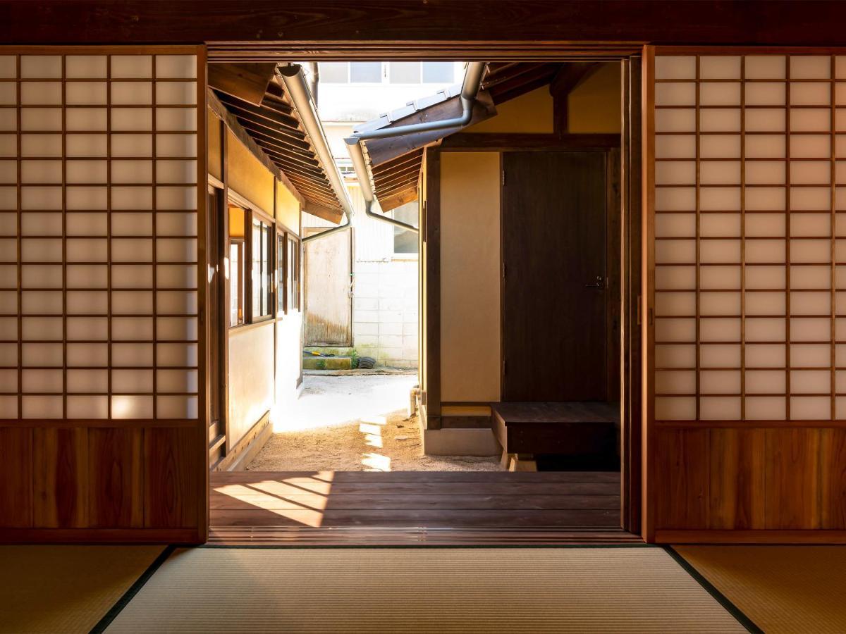 Miyajima Guest House Mikuniya Хатсукаичи Екстериор снимка