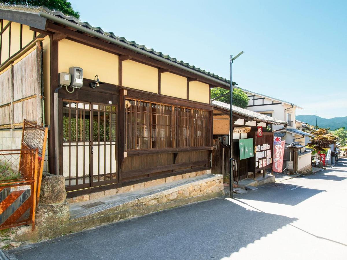 Miyajima Guest House Mikuniya Хатсукаичи Екстериор снимка