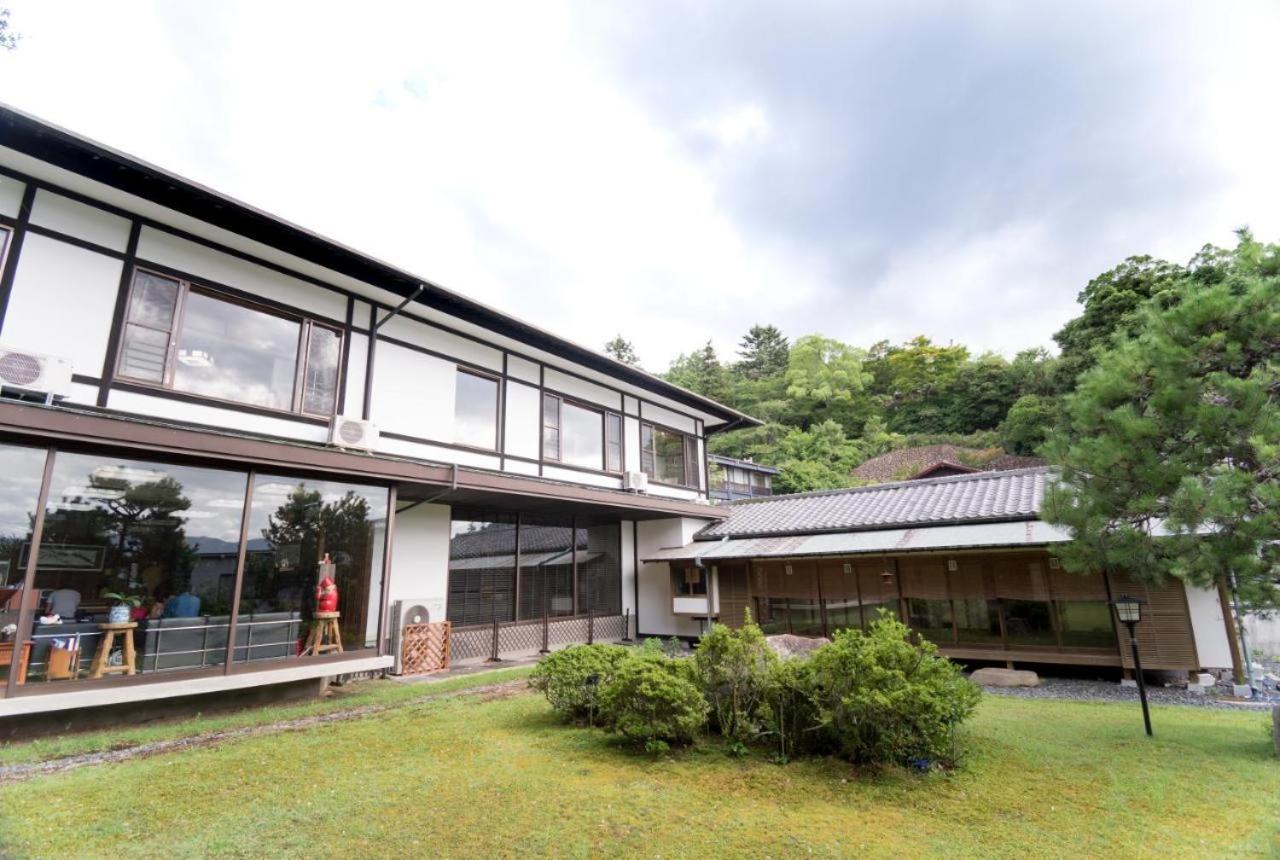 Miyajima Guest House Mikuniya Хатсукаичи Екстериор снимка