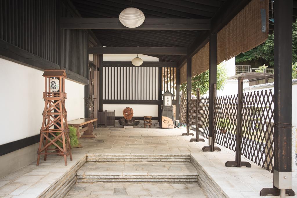 Miyajima Guest House Mikuniya Хатсукаичи Екстериор снимка